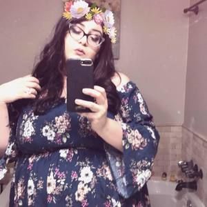 Meet your Posher, Alexandra